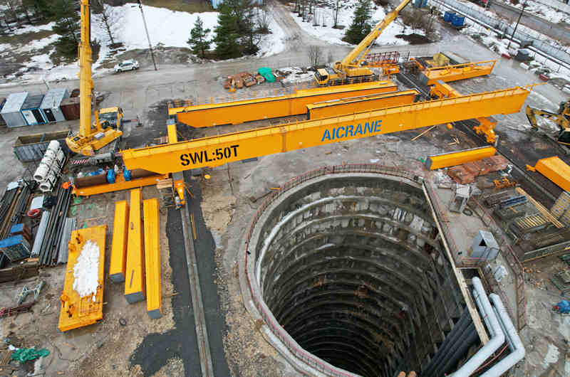 Installation of Gantry Crane around the Tunnel